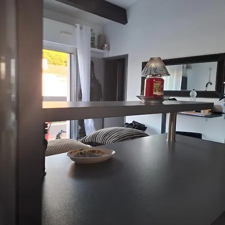 公寓 Avec Place De Parking Et Acces Piscine Privee 阿格德