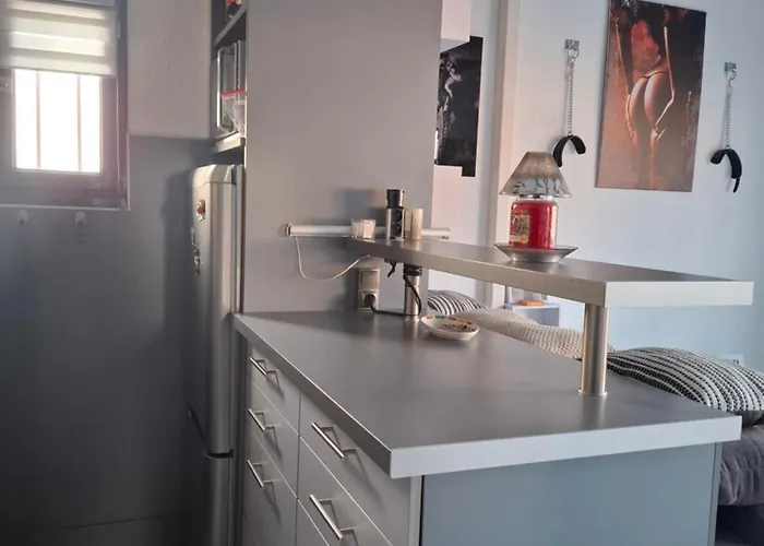 Avec Place De Parking Et Acces Piscine Privee Апартаменти *